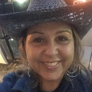 Meet your Posher, Marisa